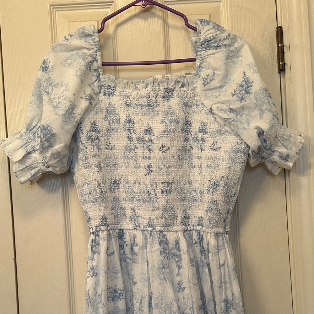 Ivy City Co Blue and White Midi Dress